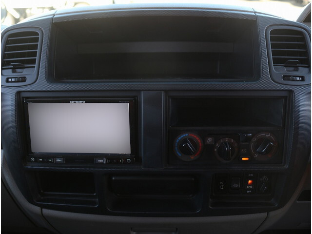 日産アトラス平ボディ小型（2t・3t）[写真28]