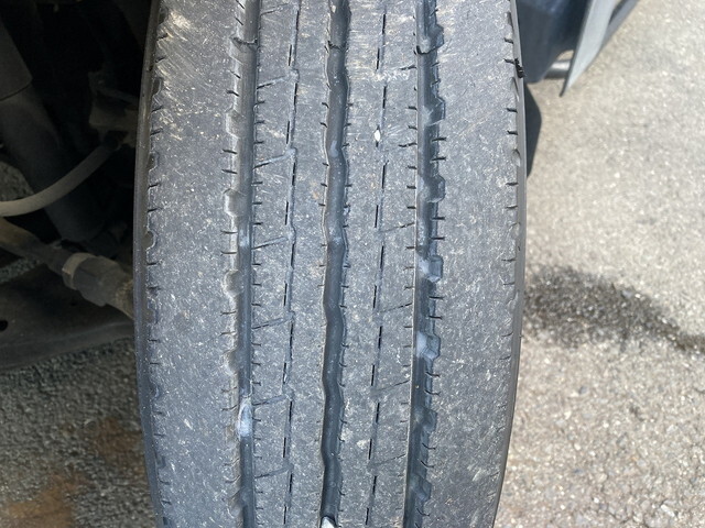 日産アトラス幌ウイング小型（2t・3t）[写真14]