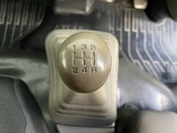 日産アトラス幌ウイング小型（2t・3t）[写真20]