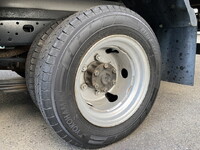 日産アトラス幌ウイング小型（2t・3t）[写真28]