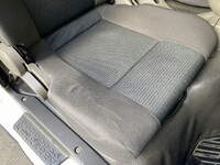 日産アトラス幌ウイング小型（2t・3t）[写真30]