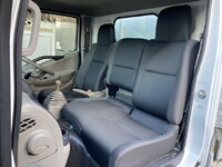 日産アトラス幌ウイング小型（2t・3t）[写真34]