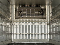 日野プロフィア冷凍車（冷蔵車）大型（10t）[写真13]