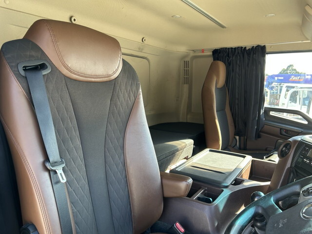 日野プロフィア冷凍車（冷蔵車）大型（10t）[写真18]