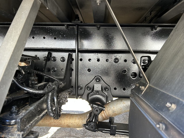 日野プロフィア冷凍車（冷蔵車）大型（10t）[写真31]