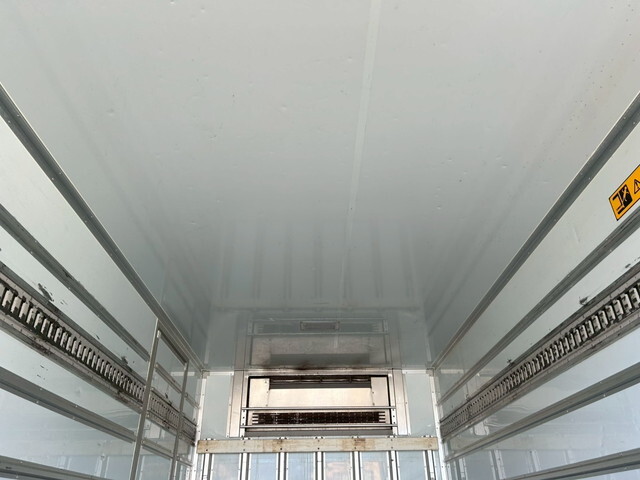 いすゞエルフ冷凍車（冷蔵車）小型（2t・3t）[写真10]