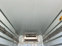 いすゞエルフ冷凍車（冷蔵車）小型（2t・3t）[写真11]