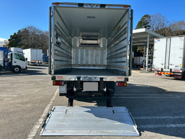 いすゞエルフ冷凍車（冷蔵車）小型（2t・3t）[写真12]