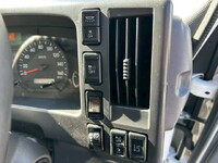 いすゞエルフ冷凍車（冷蔵車）小型（2t・3t）[写真18]