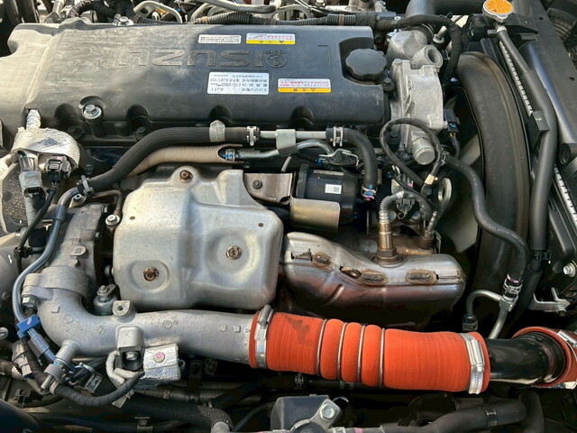 いすゞエルフ冷凍車（冷蔵車）小型（2t・3t）[写真21]