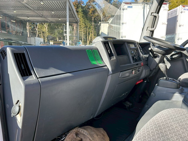 いすゞエルフ冷凍車（冷蔵車）小型（2t・3t）[写真35]