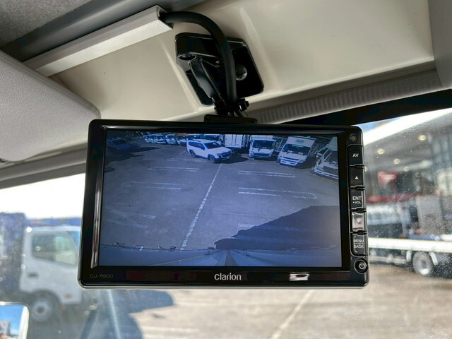 いすゞエルフ冷凍車（冷蔵車）小型（2t・3t）[写真38]