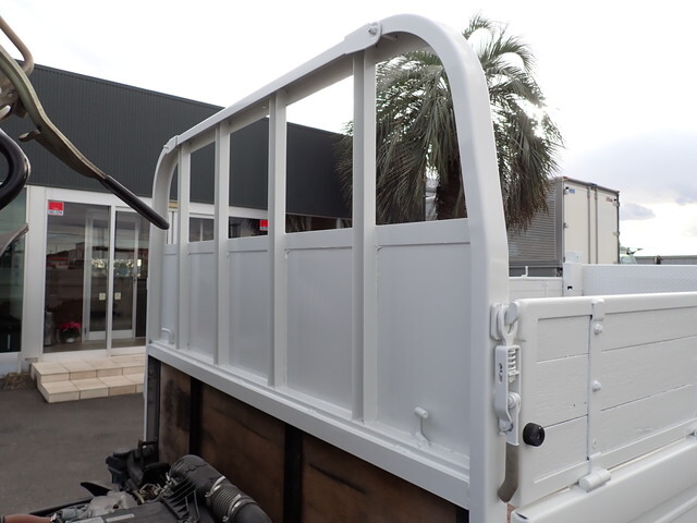 いすゞエルフ平ボディ小型（2t・3t）[写真15]