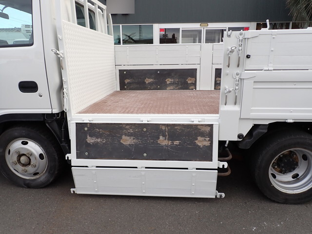 いすゞエルフ平ボディ小型（2t・3t）[写真18]