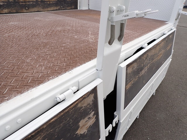 いすゞエルフ平ボディ小型（2t・3t）[写真20]