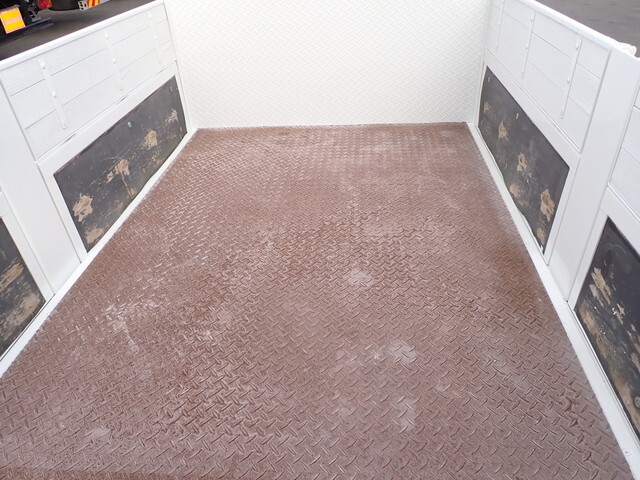 いすゞエルフ平ボディ小型（2t・3t）[写真22]