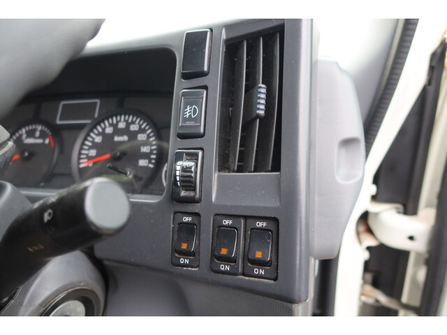 いすゞエルフアルミブロック小型（2t・3t）[写真32]