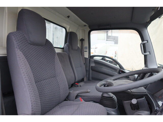 いすゞエルフアルミブロック小型（2t・3t）[写真34]