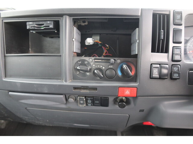 いすゞエルフアルミブロック小型（2t・3t）[写真36]