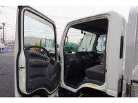 いすゞエルフアルミブロック小型（2t・3t）[写真38]