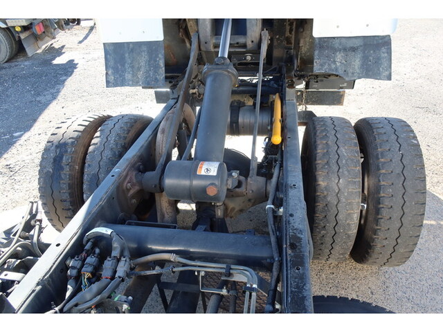 三菱ふそうキャンターダンプ小型（2t・3t）[写真11]