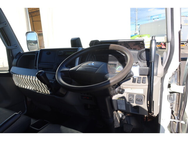 三菱ふそうキャンターダンプ小型（2t・3t）[写真30]