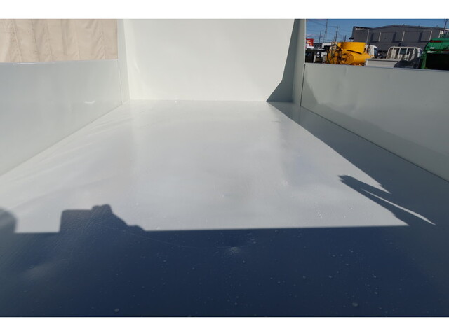 三菱ふそうキャンターダンプ小型（2t・3t）[写真08]