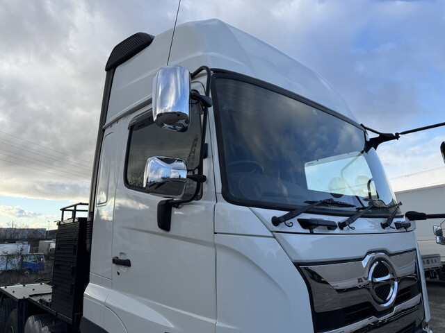 日野プロフィアトレーラーヘッド（トラクターヘッド）大型（10t）[写真10]