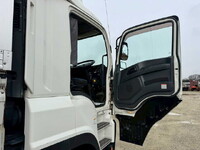 日本フルハーフギガアルミウイング大型（10t）[写真18]