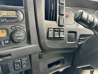 日本フルハーフギガアルミウイング大型（10t）[写真22]