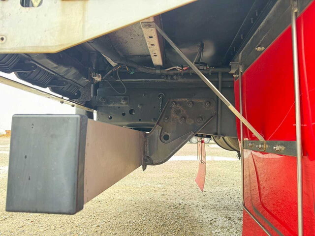 日本フルハーフギガアルミウイング大型（10t）[写真33]