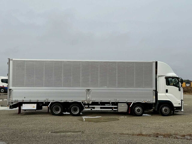 日本フルハーフギガアルミウイング大型（10t）[写真07]