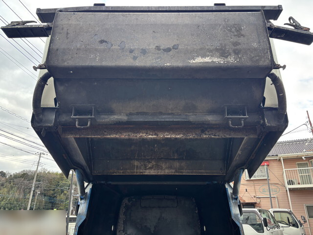 いすゞエルフパッカー車（塵芥車）小型（2t・3t）[写真17]
