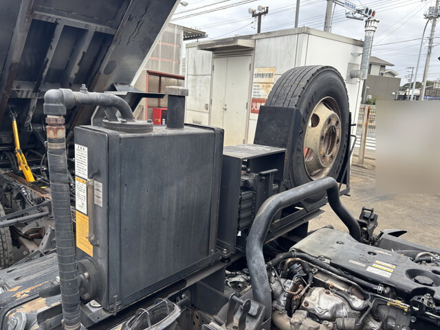 いすゞエルフパッカー車（塵芥車）小型（2t・3t）[写真27]