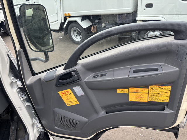 いすゞエルフパッカー車（塵芥車）小型（2t・3t）[写真29]