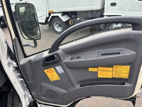 いすゞエルフパッカー車（塵芥車）小型（2t・3t）[写真30]