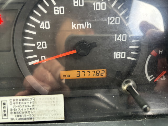 いすゞエルフパッカー車（塵芥車）小型（2t・3t）[写真34]