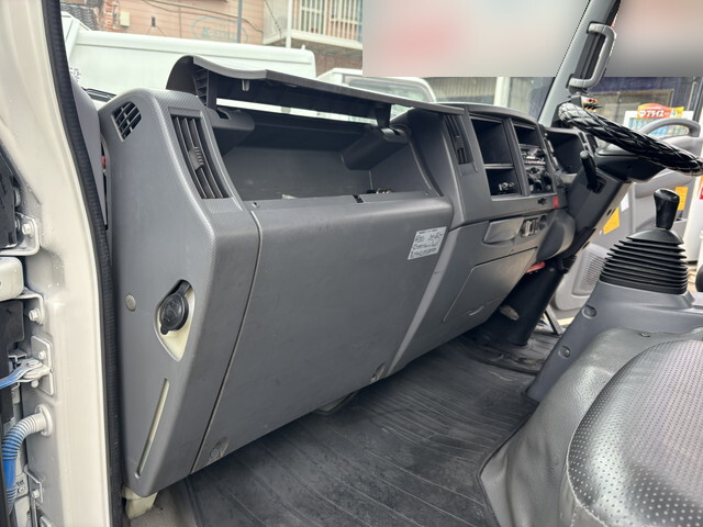 いすゞエルフパッカー車（塵芥車）小型（2t・3t）[写真38]