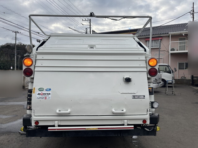 いすゞエルフパッカー車（塵芥車）小型（2t・3t）[写真05]