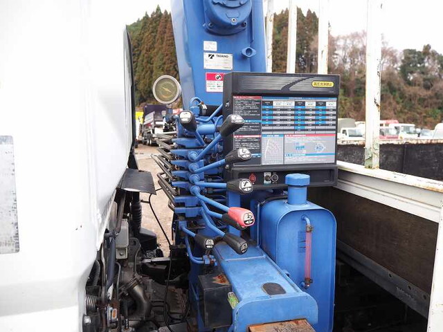 三菱ふそうキャンタークレーン4段小型（2t・3t）[写真13]