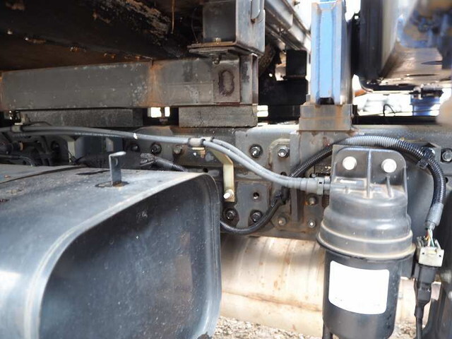 三菱ふそうキャンタークレーン4段小型（2t・3t）[写真24]