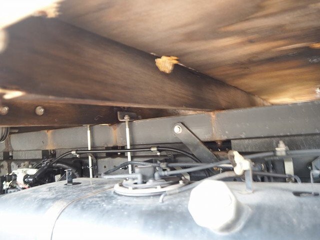 三菱ふそうキャンタークレーン4段小型（2t・3t）[写真25]