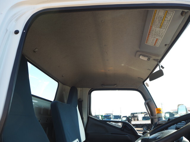 三菱ふそうキャンタークレーン4段小型（2t・3t）[写真34]