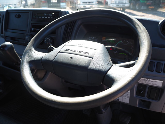 三菱ふそうキャンタークレーン4段小型（2t・3t）[写真36]