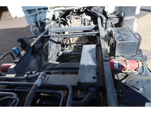 三菱ふそうキャンターパッカー車（塵芥車）小型（2t・3t）[写真20]