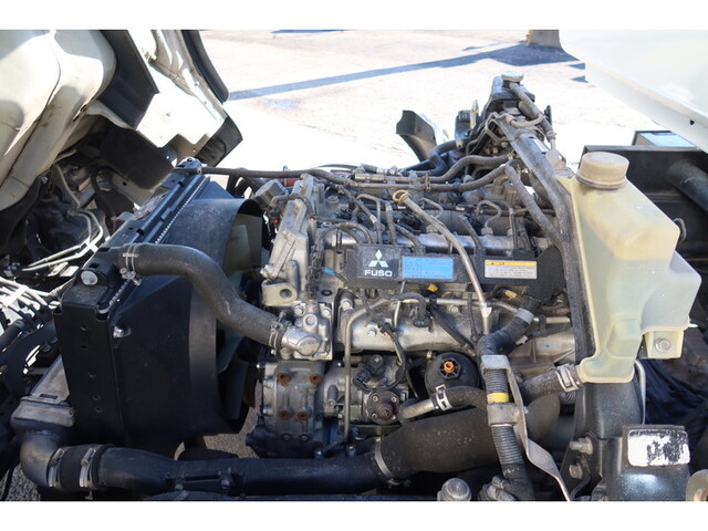 三菱ふそうキャンターパッカー車（塵芥車）小型（2t・3t）[写真27]