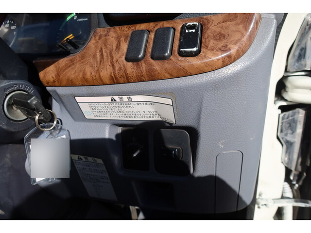 三菱ふそうキャンターパッカー車（塵芥車）小型（2t・3t）[写真32]