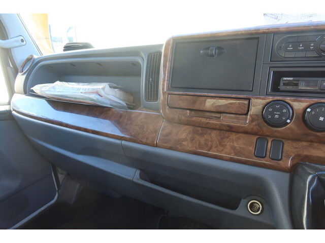 三菱ふそうキャンターパッカー車（塵芥車）小型（2t・3t）[写真36]