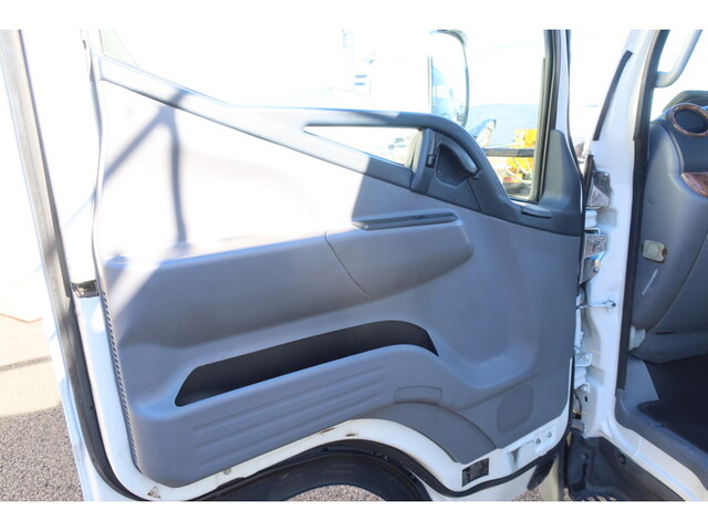 三菱ふそうキャンターパッカー車（塵芥車）小型（2t・3t）[写真38]