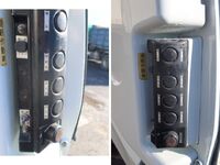 三菱ふそうキャンターパッカー車（塵芥車）小型（2t・3t）[写真09]